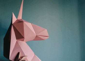 【加密貨幣獨角獸出現】Coinbase超越2017營收目標66％，達到10億美元