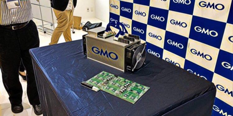 34700786_2174761145874523_1683371152736518144_n | 動區動趨-最具影響力的區塊鏈新聞媒體 【比特大陸新勁敵?】GMO 揭露全球首款 7 奈米晶片礦機,售價1999美元,日本設計台灣製造
