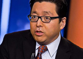 【華爾街分析師Tom Lee重申預測立場】：比特幣價格到今年年底為22,000美元，有機會達到25,000美元