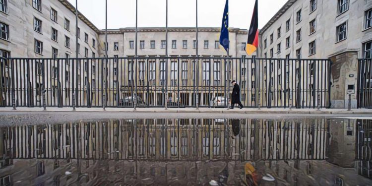 36785209_2224452844238686_7146782901453979648_n | 動區動趨-最具影響力的區塊鏈新聞媒體 【德國聯邦財政部】:「國家發行的數位貨幣仍有未被完全了解的風險」