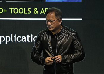 Nvidia股價大跌54%，執行長黃仁勳稱之為「挖礦產業宿醉期」