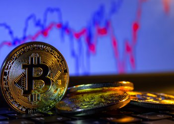 熊市持續與否？比特幣期貨價格目前「低於現貨市場」可作為參考