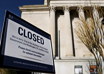 受美國政府停擺影響，比特幣 ETF 案的「最後希望」 VanEck-SolidX 暫時撤回