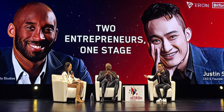 Kobe Bryant 在高峰會上與 TRON 創辦人孫宇晨「聊了些什麼」？