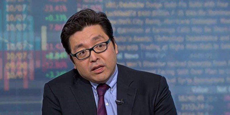 華爾街分析師 Tom Lee：比特幣價格預計在 8 月會出現突破