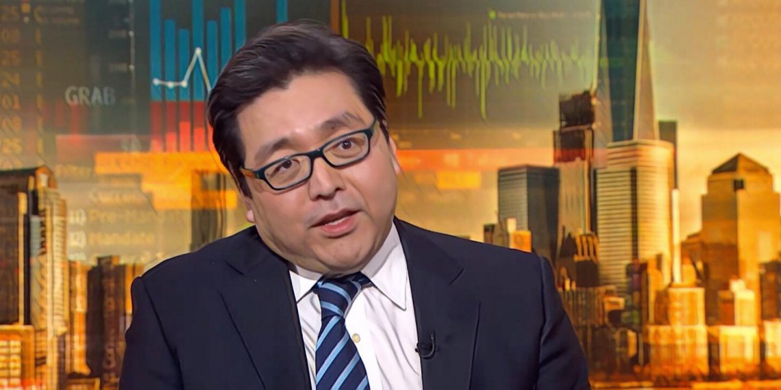 華爾街分析師 Tom Lee：比特幣回歸看漲趨勢，「乾火藥」準備再度進場