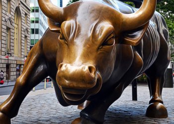 大型投資集團 Canaccord 預測：比特幣將在 2021 年回歸 2 萬美，目前是 2019 表現最好的資產