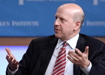 高盛執行長表示：「正在研究區塊鏈上的資產代幣化」，暗示銀行可能發行類似 JPMCoin 的貨幣