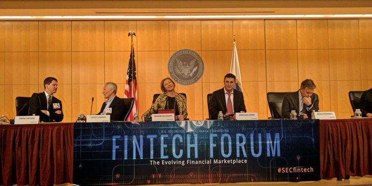美國 SEC 的官員們在一場金融科技論壇中「暢談區塊鏈」，對技術了解程度「驚艷四方」