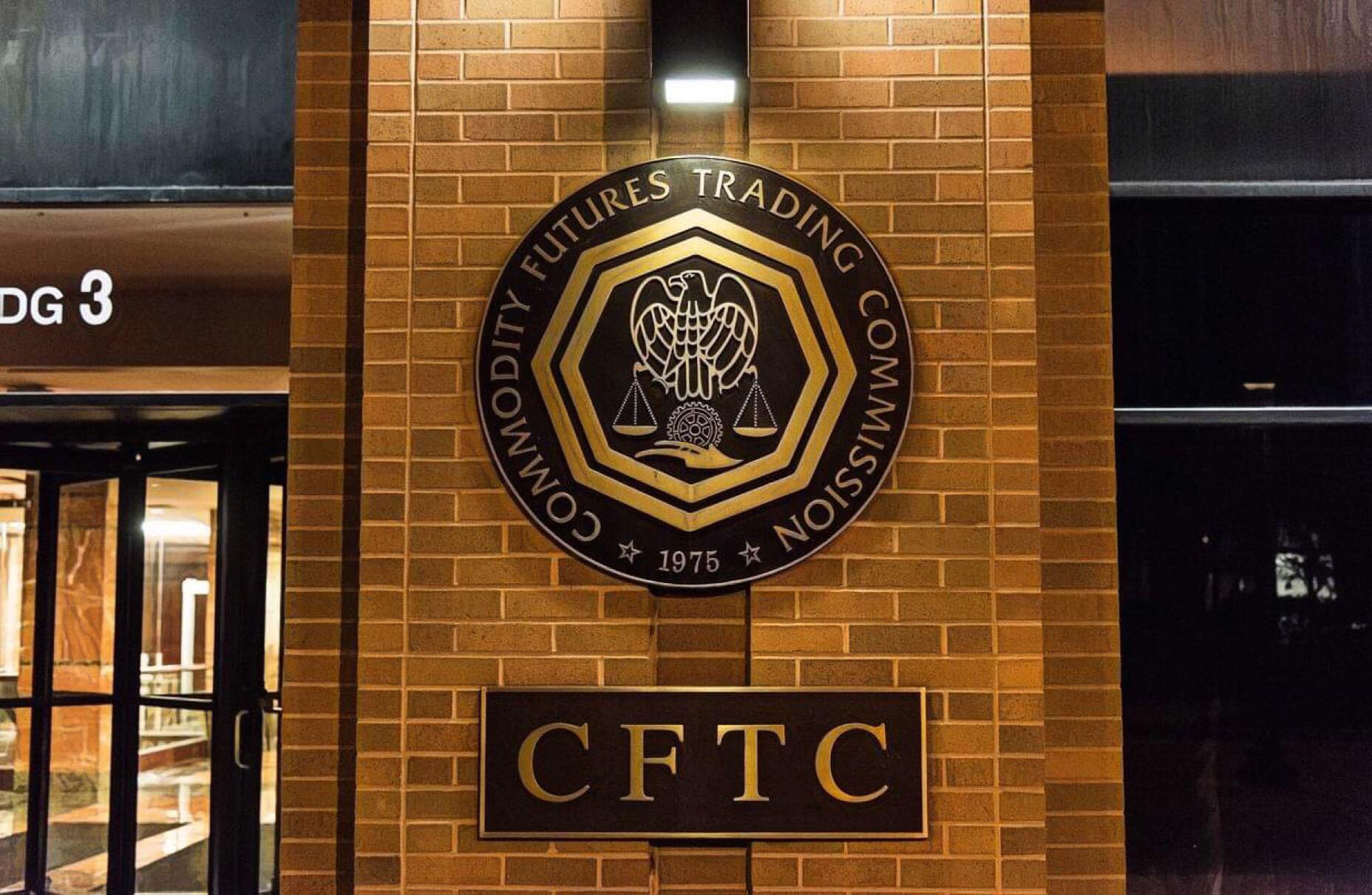 被美國監管機構打臉？CFTC 表示：尚未批准 LedgerX 推出「實物交割」比特幣期貨