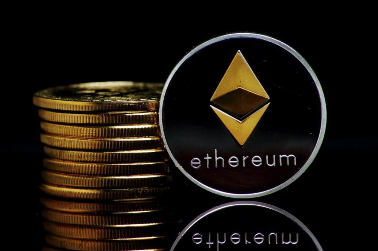 以太坊上的 USDT 用量暴增，以太坊單日總交易費用「首次超越比特幣網路」