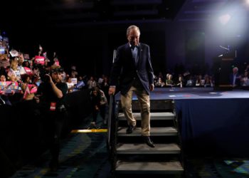 美國總統大選｜支持拜登的紐約市長彭博退出選舉，FTX 賭彭博贏的期貨暴跌 97%