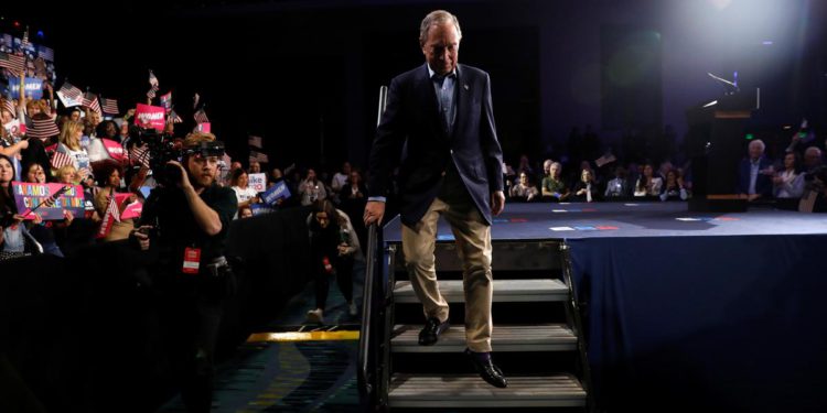 bidens-super-tuesday-surge-reshapes-democratic-race-bloomberg-out | 動區動趨-最具影響力的區塊鏈新聞媒體 美國總統大選|支持拜登的紐約市長彭博退出選舉,FTX 賭彭博贏的期貨暴跌 97%