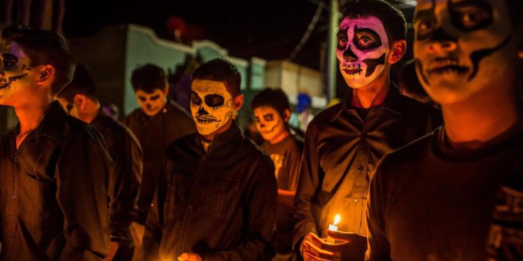 futures-contract-massacre-featured | 動區動趨-最具影響力的區塊鏈新聞媒體 期貨衍生品「大屠殺」週祭:每波動 1% 爆倉 4 千萬美元,大單成交縮水 81%