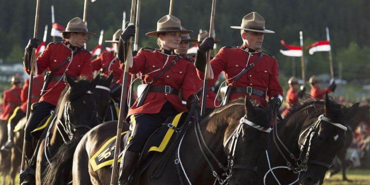 76 億比特幣詐死疑雲！律師施壓加拿大皇家騎警「開棺驗屍」