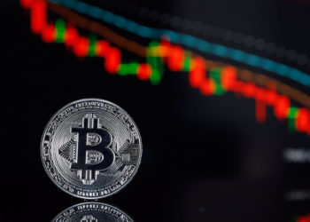 市場格局改變！數據：資本機構大鯨魚走了，散戶韭菜重新抄底