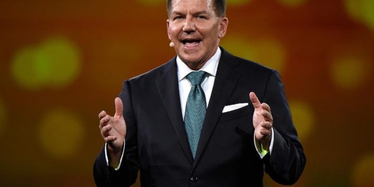 Tudor Jones 的「380億美元級基金」大舉購入比特幣：對沖 Fed 狂印美元的通膨風險