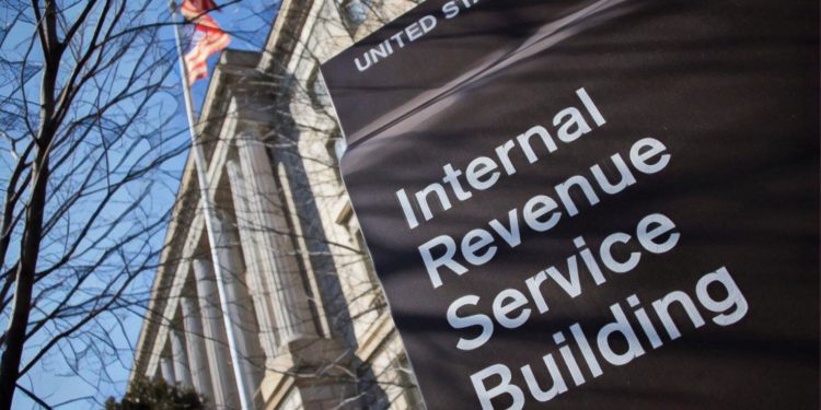 美國國稅局 IRS 正在招攬「加密稅務審查」承包商，藉由專業數據比對納稅人申報資料