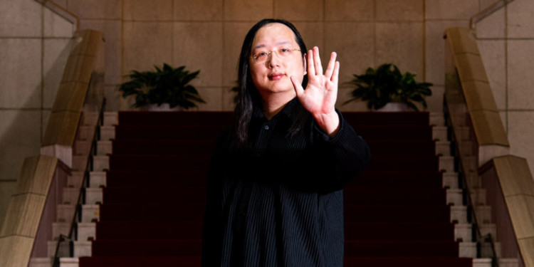 「負債1,800萬，所以唐鳳到底有沒有比特幣？」鄉民熱議竟釣出本人回覆