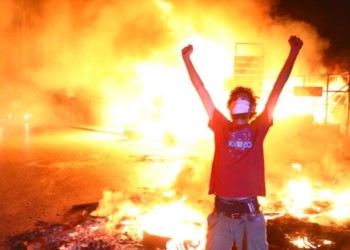 《凱撒法案》生效「黎巴嫩幣狂貶70% 」；人民憤怒縱火央行，比特幣能成為替代方案？