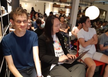 高峰會焦點｜唐鳳 Vitalik 《激進市場》作者魏爾對談：平方募資、民主與數位科技、隱私