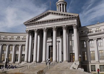 連環爆！Tether也凍結「39用戶地址 5.1 億元」，Bitfinex挪用 6.5 億USDT儲備金官司受阻