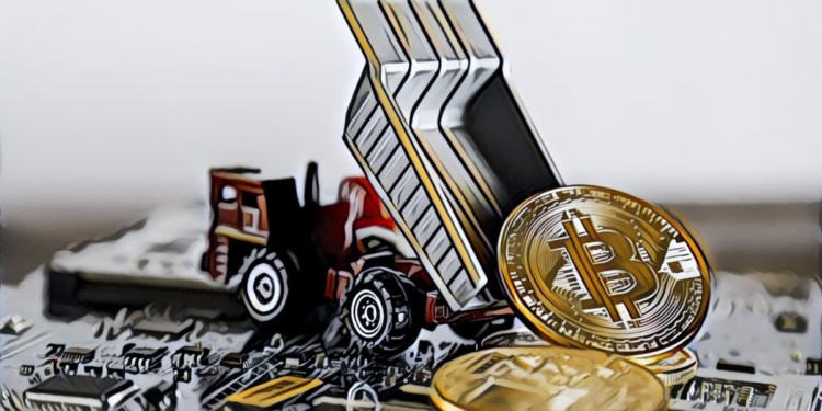 比特幣昨跌破 9,000 形成三重頂，分析師：礦工正「拋售」恐回測 8,300 美元