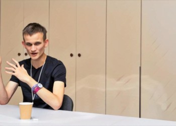 網上群起懷疑「V神賣以太幣買 BTC」，Vitalik 澄清：近 4 年沒入手過比特幣