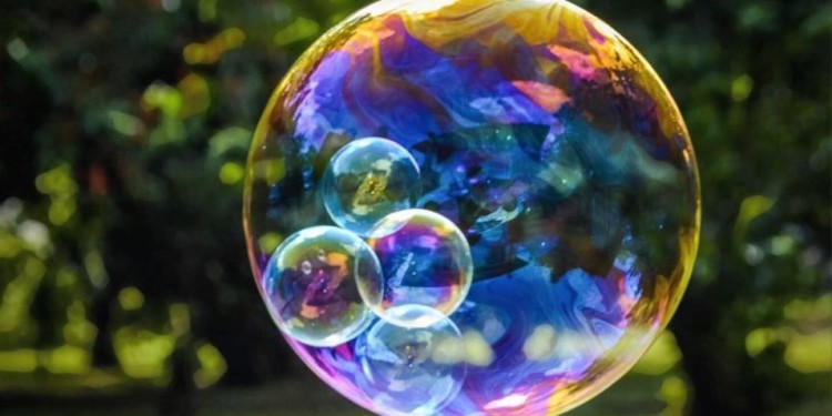 編輯觀點｜YFI 飆漲破萬點被高估？「零經濟價值」DeFi 代幣能否超越比特幣神話