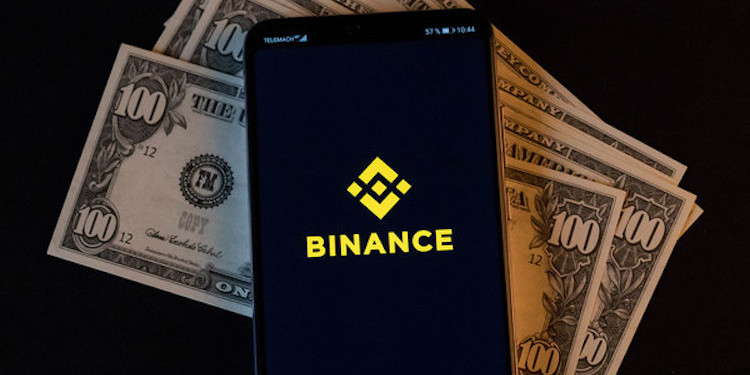 養精蓄銳再戰？Binance「十萬美元比特幣合約」巨鯨若再出手，市場如何應對