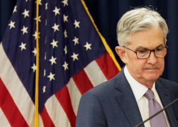 Fed 是 M 型社會幫兇？失業率仍超過 10% ，美國救市政策如何「劫貧濟富」