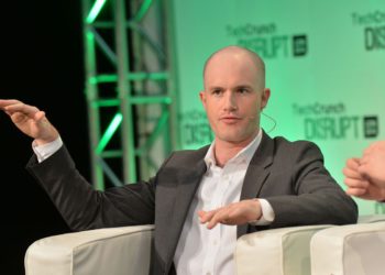 怒批蘋果打壓DeFi，Coinbase執行長：iOS不讓我們用戶訪問 DeFi 應用程式