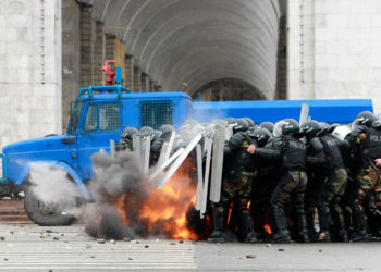 中亞｜吉爾吉斯爆發政變，央行：全國中斷 SWIFT 服務，防止資本外流