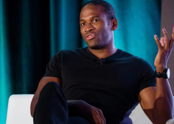 深夜重磅！CFTC、FBI 以「違反銀行法」通緝BitMEX創辦人、CTO已被捕，比特幣重挫4%