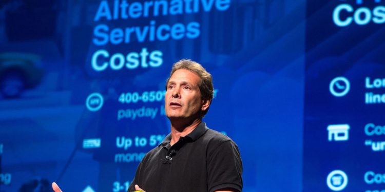 Dan_Schulman-1200x628 | 動區動趨-最具影響力的區塊鏈新聞媒體 PayPal 執行長:比特幣「貨幣應用」即將擴張,明年2,800 萬商家可用加密貨幣交易