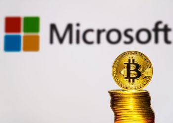 首例涉「謊報稅」比特幣犯罪！美國前微軟員工「竊取公司產品再轉售」吸金3億