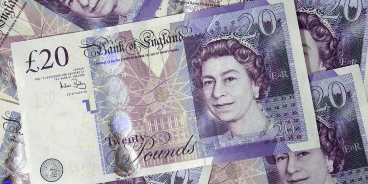 比特幣市值超越「英俄兩國」M0供給量總和，競爭全球儲備貨幣地位可能嗎？