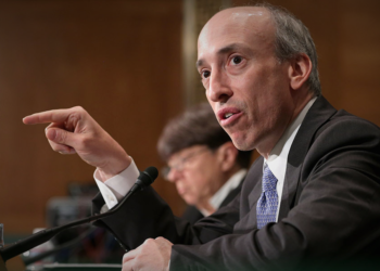 拜登發表勝選演說，WSJ：有望聘請加密貨幣倡議者 Gary Gensler 作華爾街監管顧問