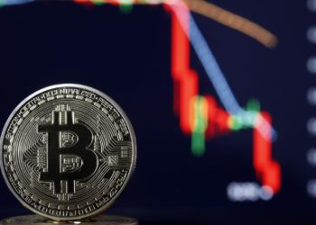 比特幣24小時暴跌5%，已跌破三角收斂；分析師：或繼續跌至17,200美元