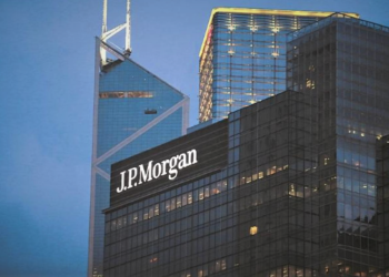 典範轉移？摩根大通：資金「湧入比特幣、撤出黃金」成長期趨勢，看衰金價