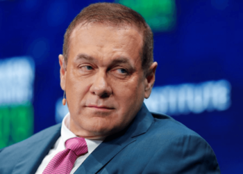 回調預警！古根漢投資長：華爾街機構需求「不足」，比特幣難守住 30,000 美元關卡