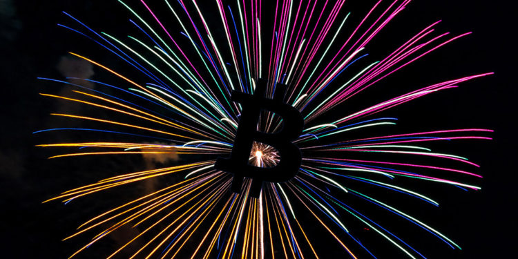 加密貨幣市值「1兆美元」創歷史紀錄！比特幣驚人衝上37,699美元、以太破1200