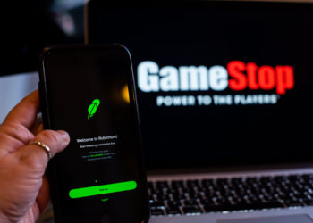 扛不了「GME軋空」保證金，Robinhood緊急注資34億美元、考慮再借10億