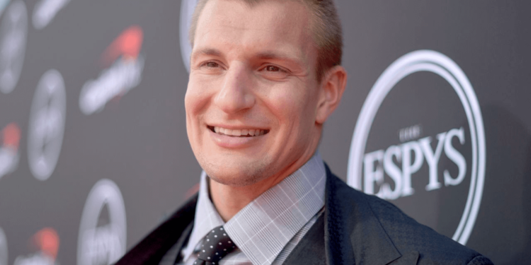 NFL球星瘋NFT／Gronk超級盃卡牌狂掃160萬鎂；MVP”馬霍姆斯博物館”將開賣