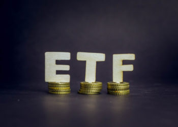 2021 年必追趨勢：比特幣 ETF 加速進攻傳統世界，監管恐成最大「灰犀牛」？