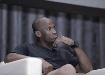 BitMEX | Arthur Hayes以涉嫌違反《銀行保密法》至夏威夷投案，交保1,000萬美元獲釋