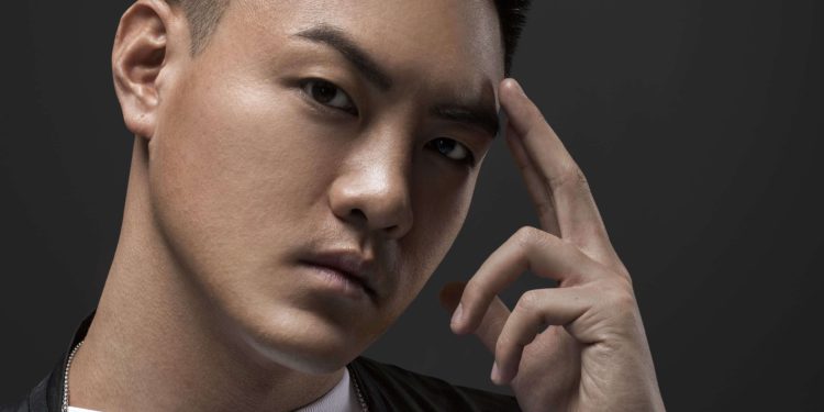 Kaku_Look4_2(1)(1) | 動區動趨-最具影響力的區塊鏈新聞媒體 專訪 DJ KAKU|自詡”Taste Maker”台灣 DJ 圈首個發行NFT,合作 Fansi 推出全新創作!