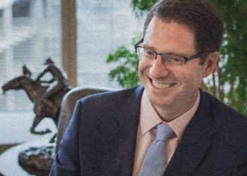 重大人事變動！前 OCC 代理署長出任「幣安美國CEO」；前 CFTC 主席加入 BlockFi 董事會