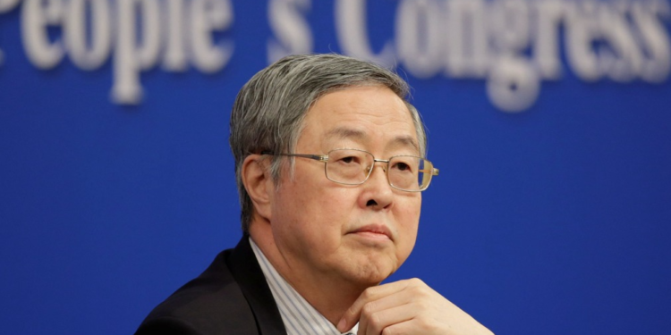 比特幣慘遭血洗，中國央行前行長周小川：對比特幣「要提醒、要小心」