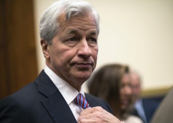 摩根大通 CEO :「我對比特幣興致缺缺」維持加密貨幣懷疑論，但認同區塊鏈價值